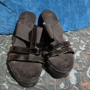 Black Women's Slide Sandals